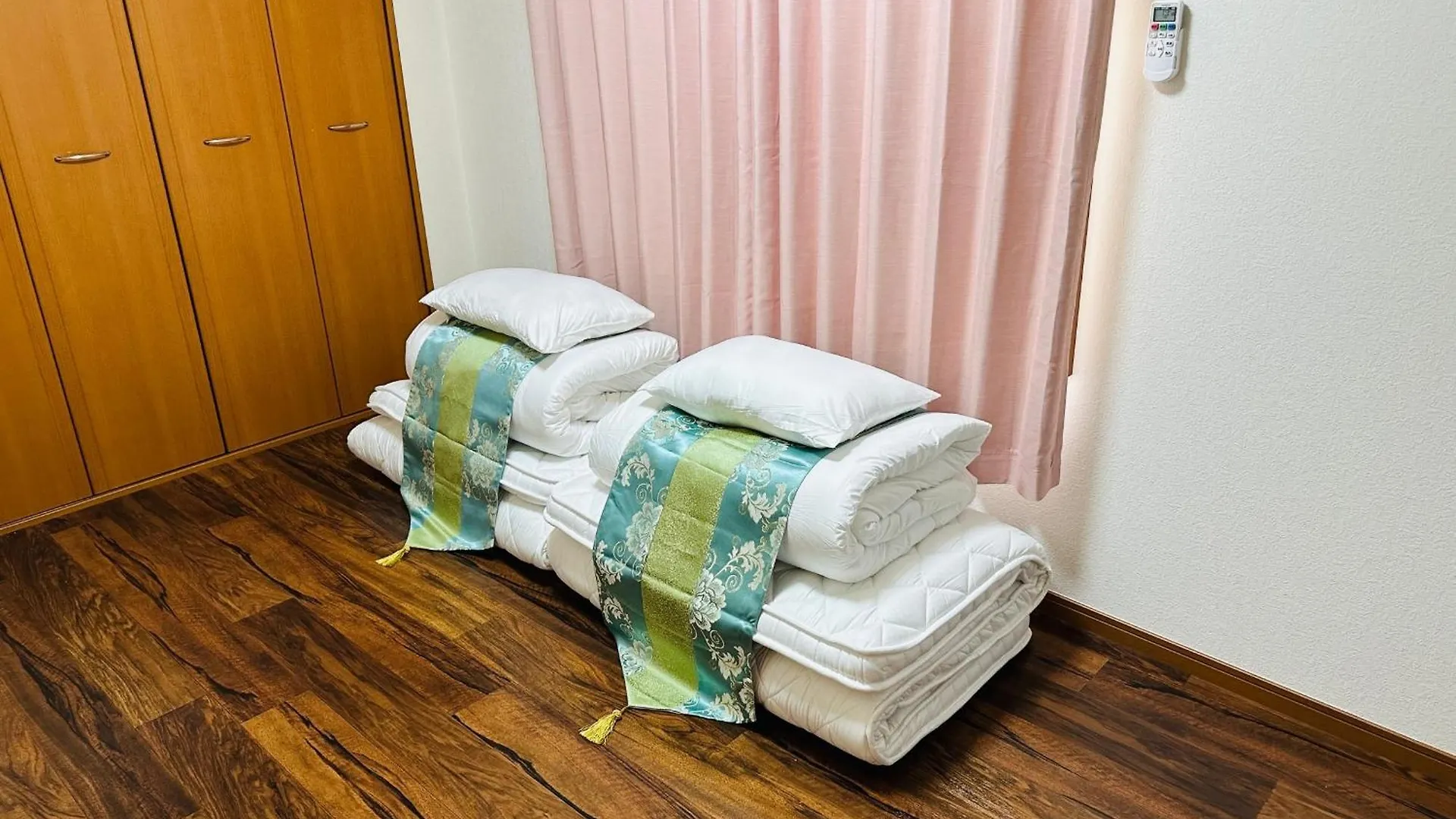 Apartman 2-2Newオープン!難波駅徒歩7分!黒門市場30秒!心斎橋道頓堀など人気観光スポットがすぐそこ! Oszaka Japán